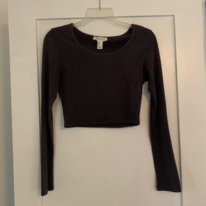 Dark gray long sleeve crop top